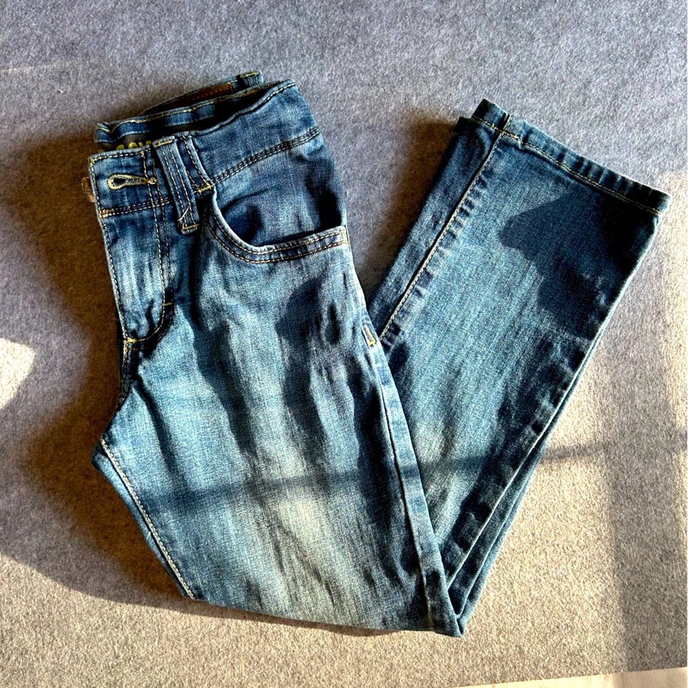 Boys size 8 slim, lee comfort fit jeans. Great condition. Adjustable waist.